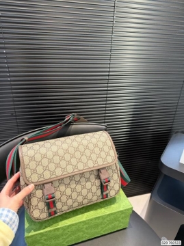 2025 コンパクト ショルダーバッグ/ショルダーバッグ GUCCI  グッチ ...