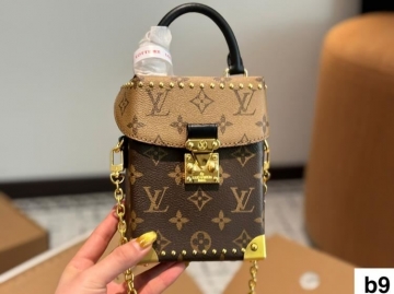 2025 かわいい ショルダーバッグ/ハンドバッグ LOUIS VUITTON  ルイヴィトン   12CM
