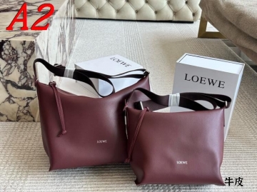 2025 特別な日向け ショルダーバッグ/ハンドバッグ LOEWE  ロエベ   35CM