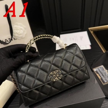 2025 きれい ショルダーバッグ/ハンドバッグ CHANEL  シャネル   20CM