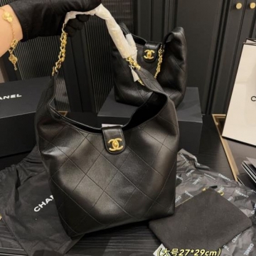 2025 かわいい わきの下包み CHANEL  シャネル   27CM