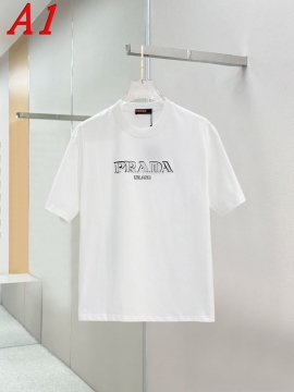 PRADAプラダ 2025新作   ラウンドネック 半袖Tシャツ   フェミニン