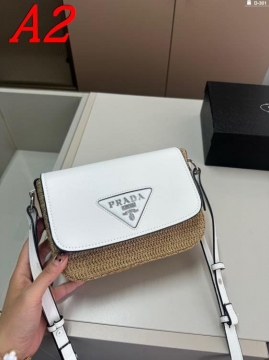 2025 夏向け ショルダーバッグ/ショルダーバッグ PRADA  プラダ   27CM