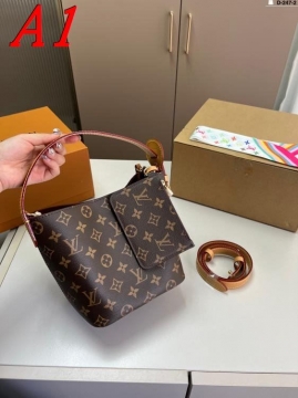 2025 ソフィスティケート ショルダーバッグ/ハンドバッグ LOUIS VUITTON  ルイヴィトン   17CM