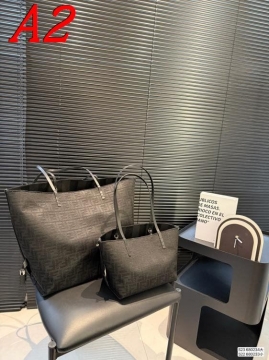 2025 フェミニン トートバッグ FENDI  フェンデイ   38CM/24CM