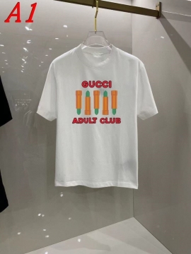 2025新作 GUCCIグッチ ラウンドネック 半袖Tシャツ   リラックス感