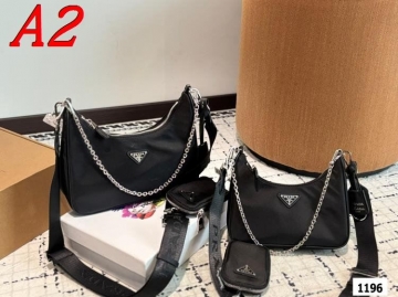 2025 特別感がある ショルダーバッグ/ショルダーバッグ PRADA  プラダ   25CM
