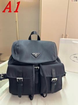 2025 おしゃれ リュックサック PRADA  プラダ   29CM