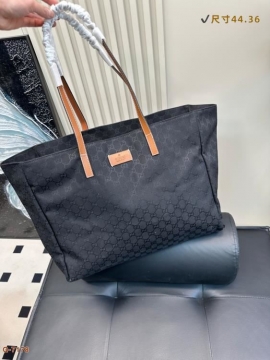 2025 高機能 ハンドバッグ GUCCI  グッチ   44CM