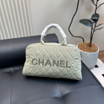 2025 丈夫 ショルダーバッグ/ハンドバッグ CHANEL  シャネル   37CM