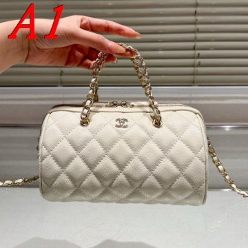 2025 特別感がある ショルダーバッグ/ハンドバッグ CHANEL  シャネル   19CM