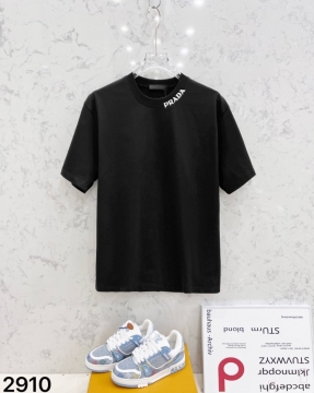  PRADAプラダ 2025新作   ラウンドネック 半袖Tシャツ   バイラル