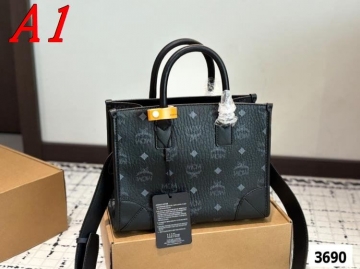 2025 使いやすい ショルダーバッグ/ハンドバッグ MCM  エムシーエム   24CM