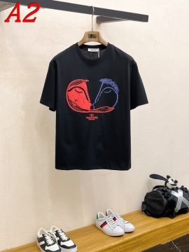 2025新作 VALENTINOヴァレンティノ クルーネック 半袖Tシャツ ビビッド