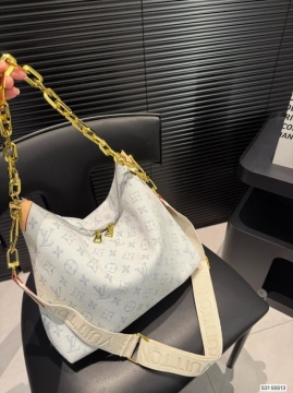 2025 頑丈 ショルダーバッグ/ショルダーバッグ LOUIS VUITTON  ルイヴィトン   30CM