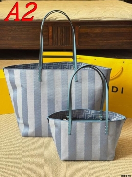 2025 上品 ハンドバッグ FENDI  フェンデイ   37CM/23CM