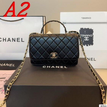 2025 ドレッシー ショルダーバッグ/ハンドバッグ CHANEL  シャネル   19CM