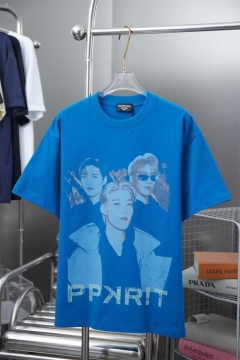 2025新作 BALENCIAGAバレンシアガ クルーネック 半袖Tシャツ エキサイティング
