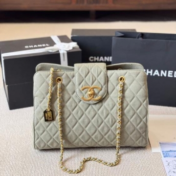 2025 コンパクト ショルダーバッグ/ショルダーバッグ CHANEL  シャネル   35CM