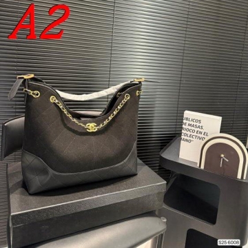2025 キュート ショルダーバッグ/ハンドバッグ CHANEL  シャネル   36CM