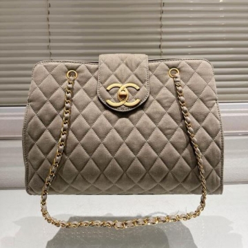 2025 コンパクト ショルダーバッグ/ショルダーバッグ CHANEL  シャネル   35CM