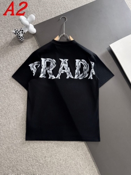  PRADAプラダ 2025新作   ラウンドネック 半袖Tシャツ   ノンフィクション