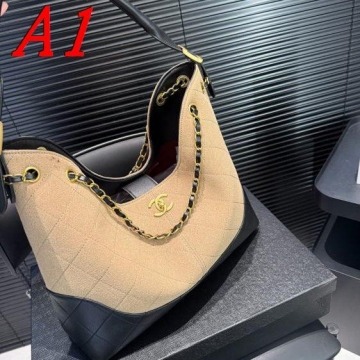 2025 キュート ショルダーバッグ/ハンドバッグ CHANEL  シャネル   36CM