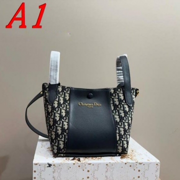 2025 職人技 ショルダーバッグ/ハンドバッグ DIOR  ディオール   19CM