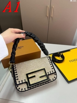 2025 ゴージャス ショルダーバッグ/ハンドバッグ FENDI  フェンデイ ...