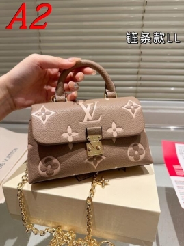2025 ミニマル ショルダーバッグ/ハンドバッグ LOUIS VUITTON  ルイヴィトン   20CM