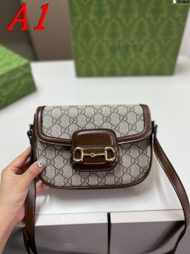 2025 丈夫 ショルダーバッグ/ショルダーバッグ GUCCI  グッチ   2...