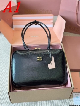 2025 丁寧に作られた ハンドバッグ MCM  エムシーエム   35CM