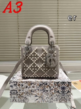 2025 丁寧に作られた ショルダーバッグ/ハンドバッグ DIOR  ディオール   18CM