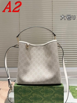 2025 使いやすい ショルダーバッグ/ハンドバッグ GUCCI  グッチ   18CM