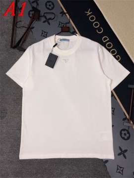 2025新作 PRADAプラダ クルーネック 半袖Tシャツ エココンシャス