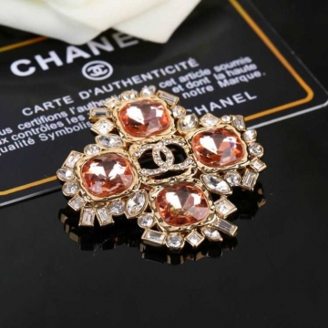 シャネル ブローチ 2025SS 日常使いに最適 CHANEL