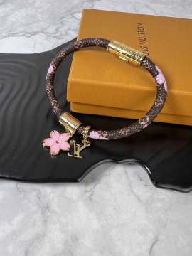 ルイヴィトン ブレスレット/バングル 2025SS 普遍的な美しさ LOUIS VUITTON