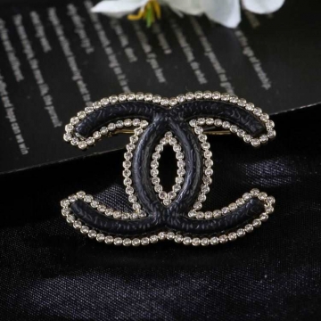 シャネル ブローチ 2025SS 何年も使える CHANEL