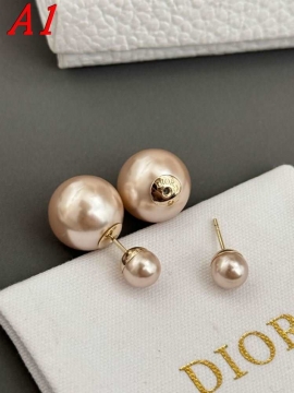 ディオール ピアス 2025SS 洗練された耐久性 DIOR