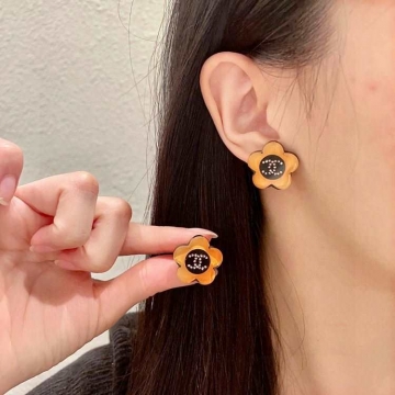 シャネル ピアス 2025SS 普遍的な美しさ CHANEL