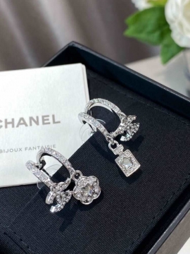 シャネル イヤリング 2025SS ロングセラー CHANEL