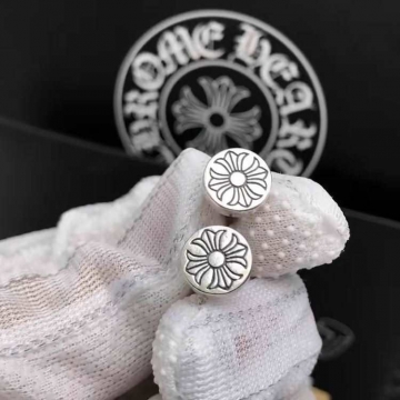 クロムハーツ ピアス 2025SS 大人のベーシック CHROME HEARTS