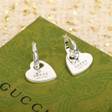 グッチ ピアス 2025SS 温度変化に強い GUCCI
