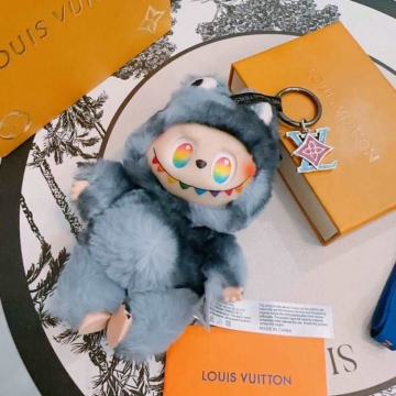 ルイヴィトン キーホルダー 2025SS アウトドア向け LOUIS VUITTON