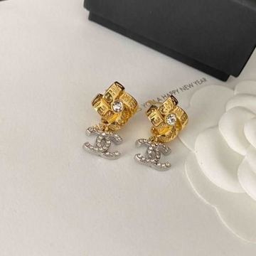 シャネル ピアス 2025SS 何年も使える CHANEL