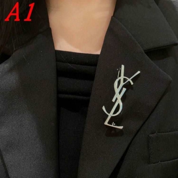 イヴ サンローラン ブローチ 2025SS どんな装いにも合う YSL