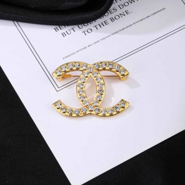 シャネル ブローチ 2025SS フォーマルにもカジュアルにも CHANEL