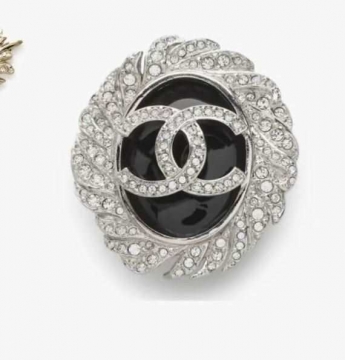 シャネル ブローチ 2025SS 精密加工 CHANEL