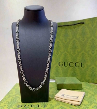 グッチ ネックレス 2025SS どんな装いにも合う GUCCI