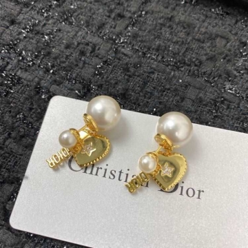 ディオール ピアス 2025SS 摩擦で色落ちしない DIOR